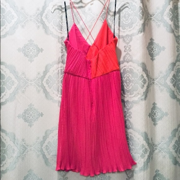 Phoebe Couture dual tone cocktail dress - Picture 5 of 6